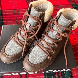 Sorel Harlow lace boots